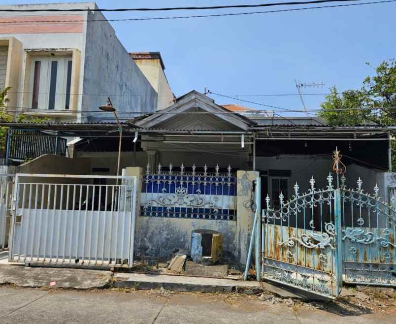 dijual rumah wisma permai tengah