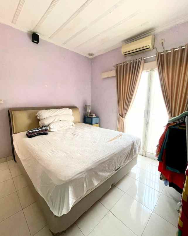 dijual rumah zona van gogh legenda