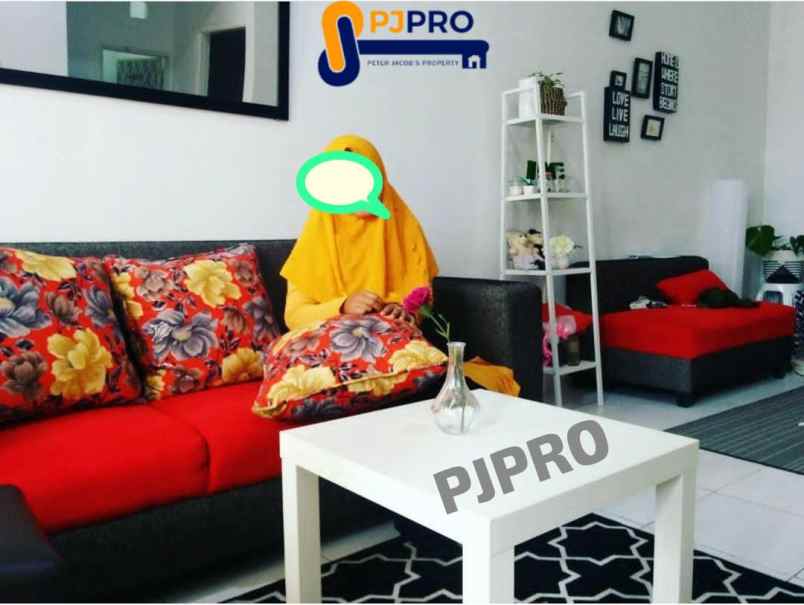 dijual satu unit rumah di daerah panjibuwono