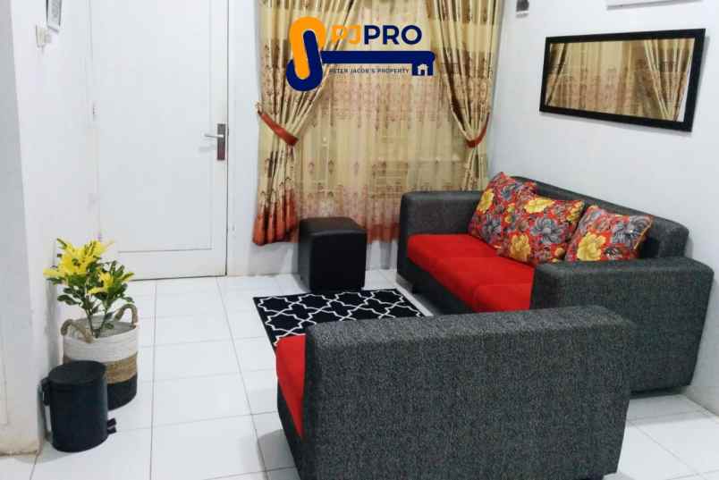 dijual satu unit rumah di daerah panjibuwono