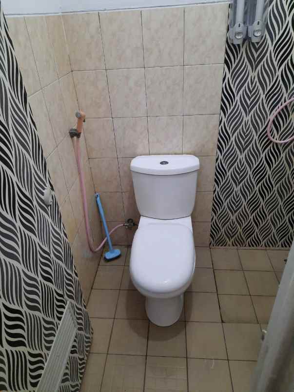 dijual satu unit rumah di daerah panjibuwono