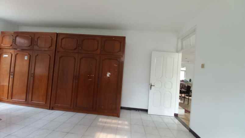 dijual sewa rumah baru renov di jl melati a