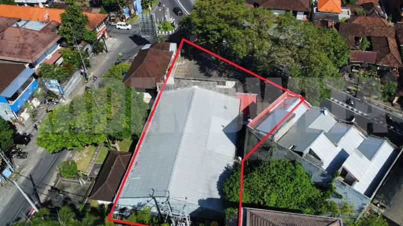 dijual tanah jalan hayam wuruk