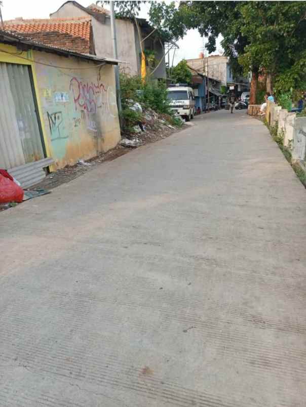 dijual tanah jalan masjid ii rt 003 rw 002