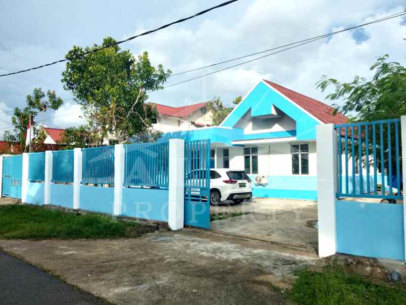 dijual tanah jalan natuna