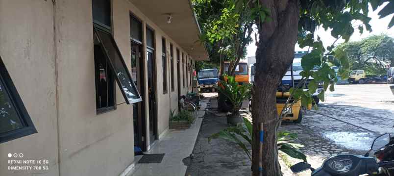 dijual tanah jalan raya mustika ratu n0