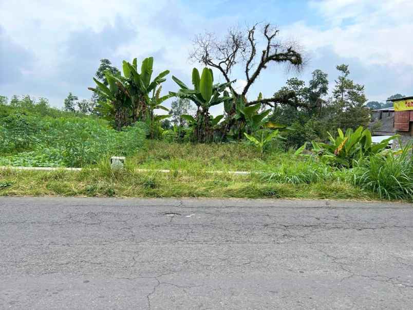 dijual tanah jalan utama kemuning karanganyar