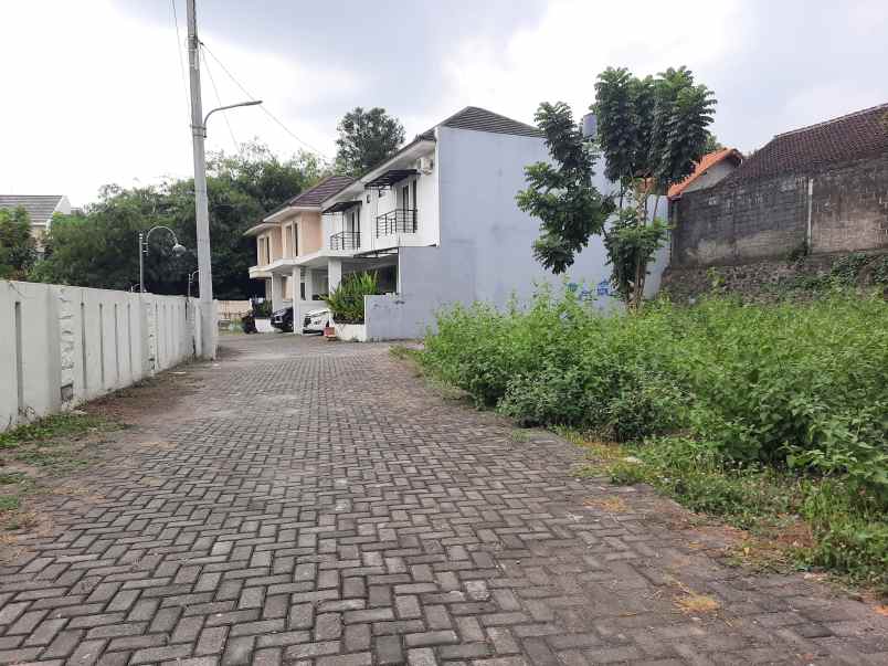 dijual tanah jl kapten hariyadi