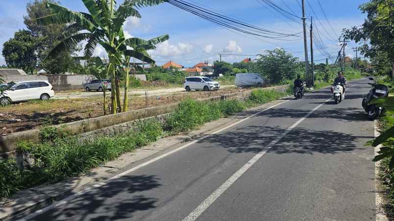 dijual tanah komersil lokasi seminyak