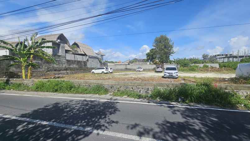 dijual tanah komersil lokasi seminyak