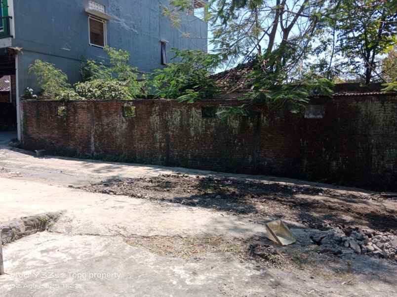 dijual tanah pucangan