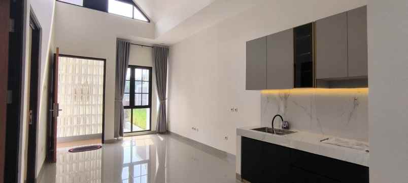 dijual villa cinunuk bandung