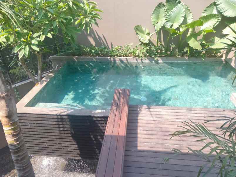 dijual villa jalan canggu kuta badung bali