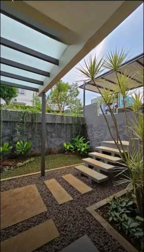 dijual villa jalan taman dayu