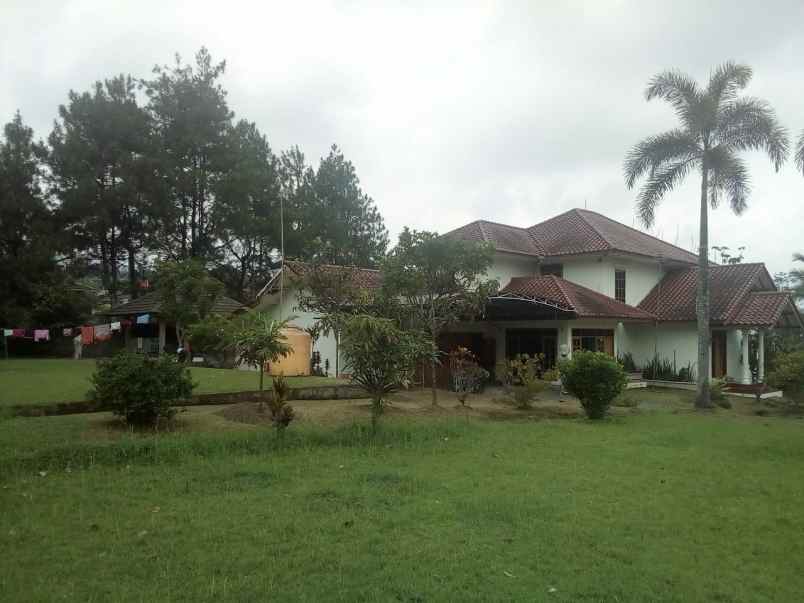 dijual villa jl jog jogan no 21 cisarua