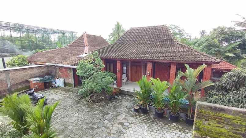 dijual villa pakishaji candibinangun