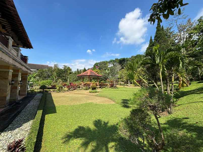 dijual villa puncak prigen
