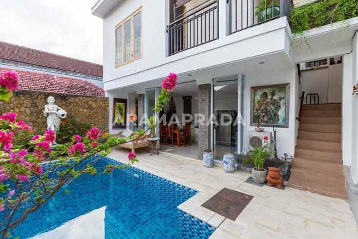 dijual villa umalas