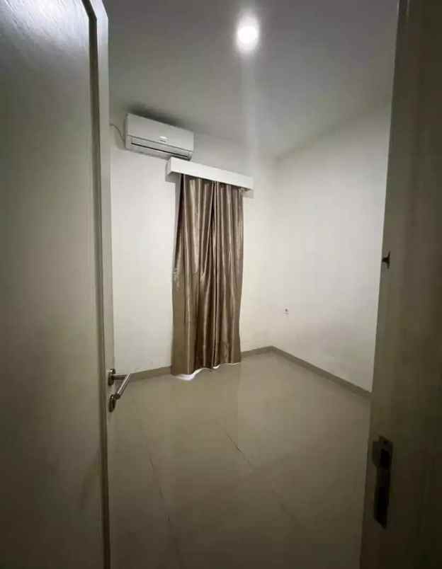 disewa rumah cluster bayu semi furnish suvarna sutera