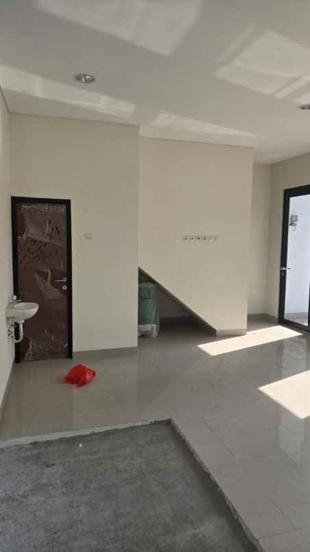 disewakan ruko siap pakai baru di prima harapan bekasi