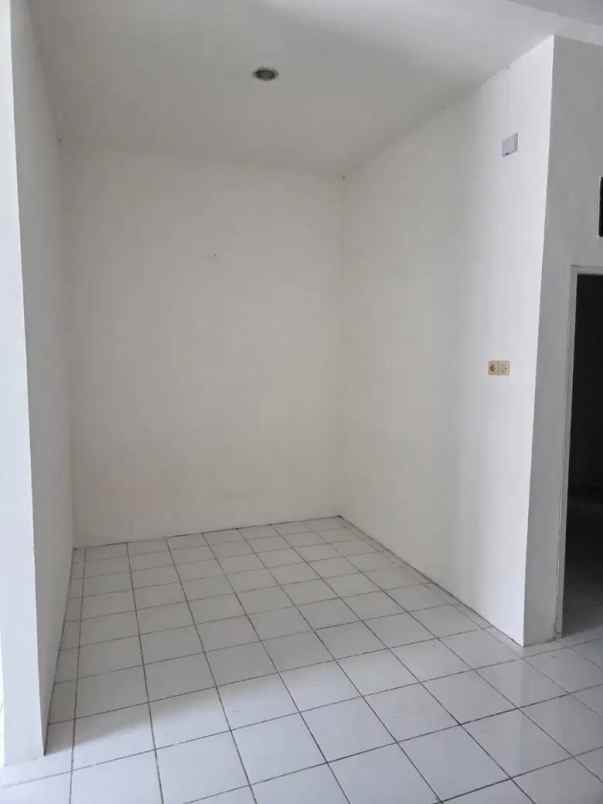 disewakan rumah cirendeu ciputat