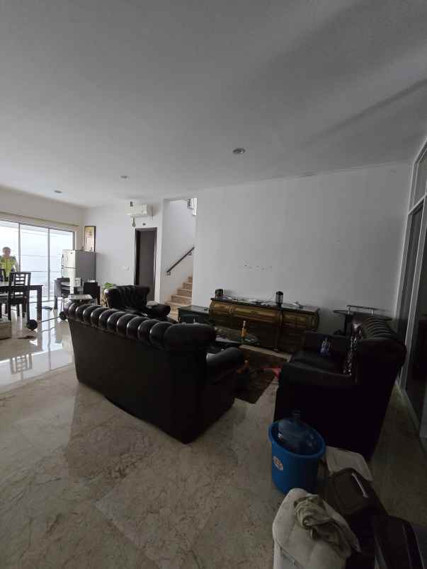 disewakan rumah golf island pik jakarta utara