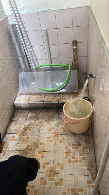 disewakan rumah harapan indah cluster