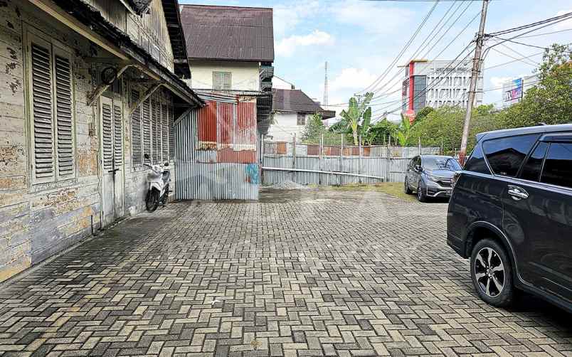 disewakan rumah jalan jendral urip
