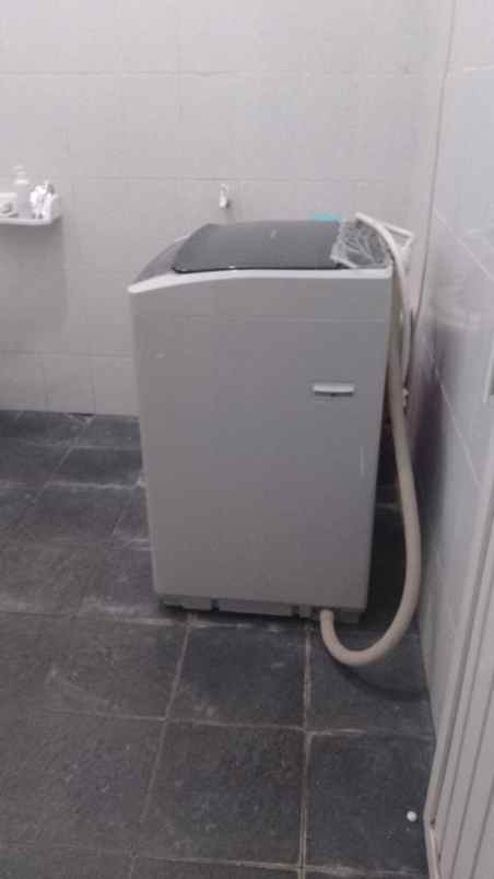 disewakan rumah jalan ketintang baru xii