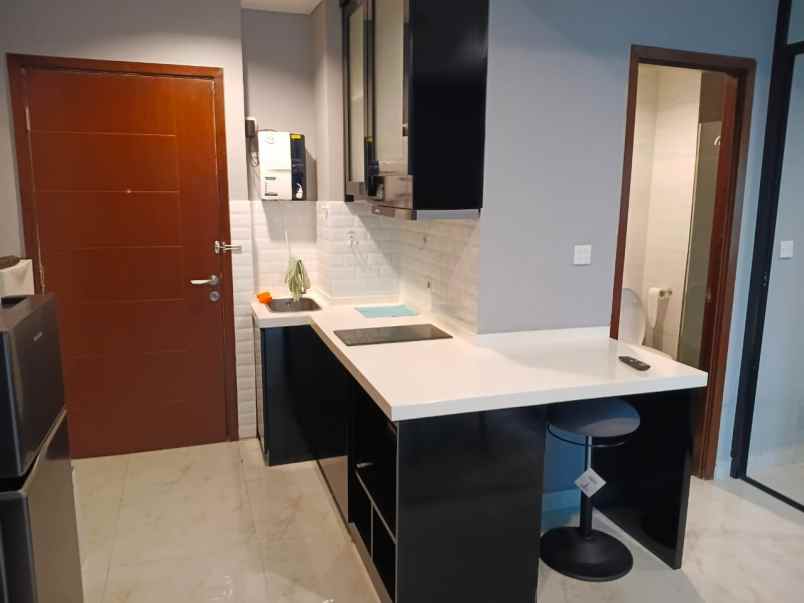 disewakan rumah jl salemba raya