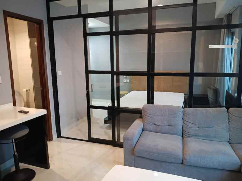 disewakan rumah jl salemba raya