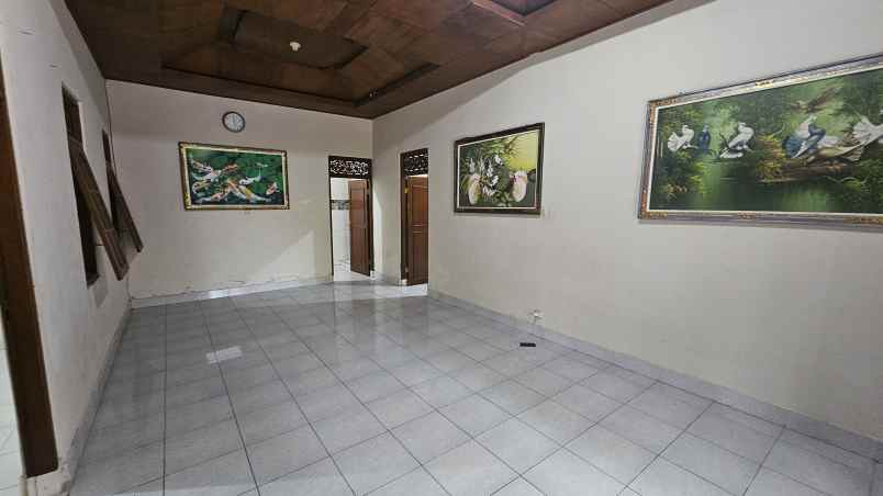 disewakan rumah lantai 1 kerobokan