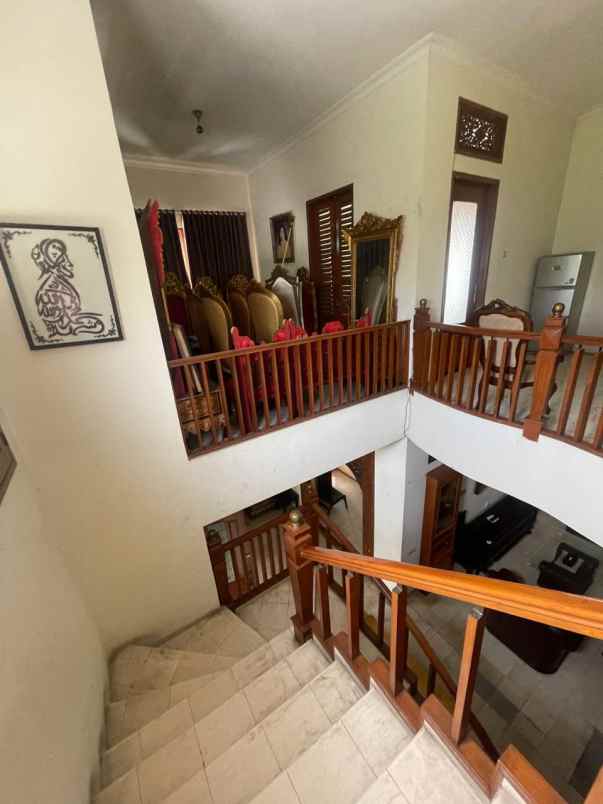 disewakan rumah rengas