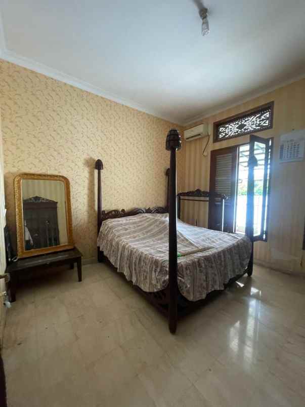 disewakan rumah rengas