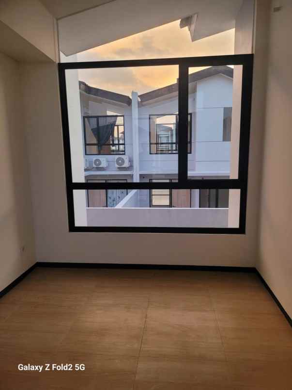 disewakan rumah rumah rolling hills