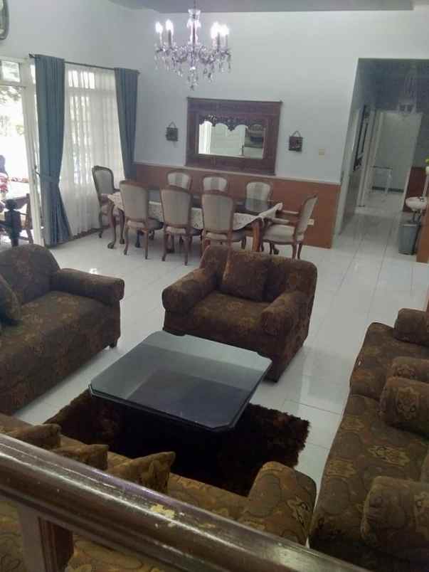 disewakan villa jl sukamaju 1 kp sampay