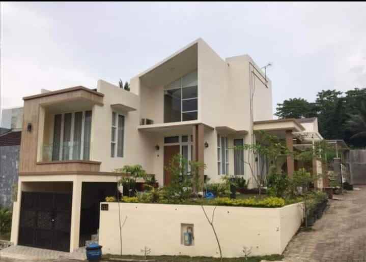 for sale rumah club house view gunung di kota malang