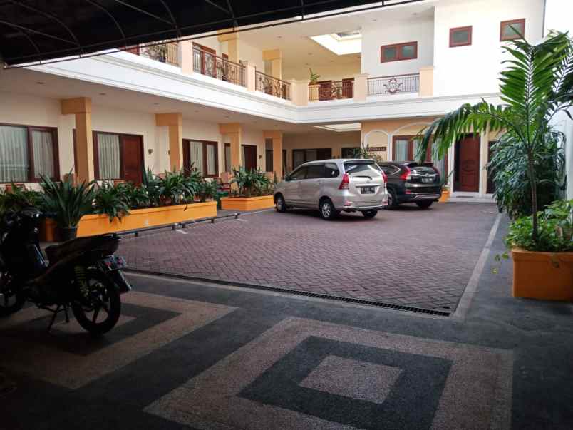 gardena homestay raya kertajaya indah surabaya