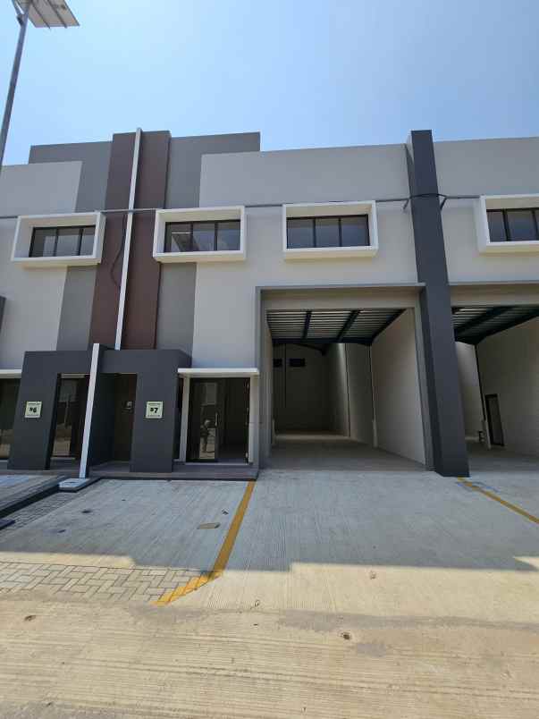 gudang baru siap huni di moh toha tangerang