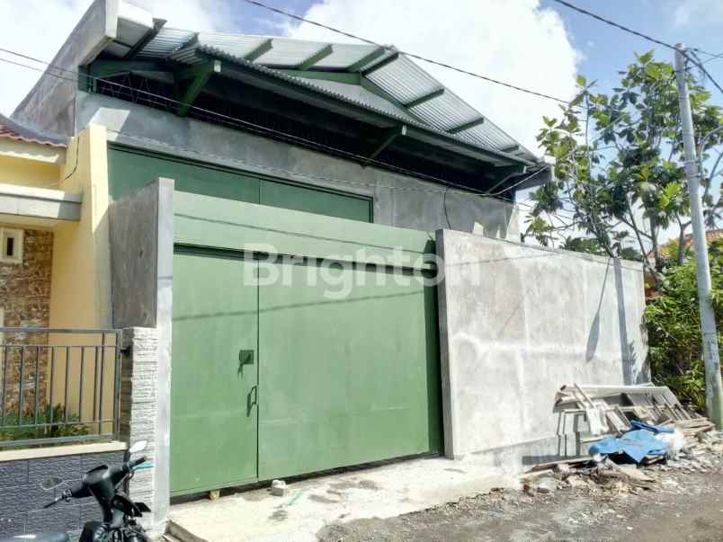 gudang medokan dekat tol dan jalan raya merr