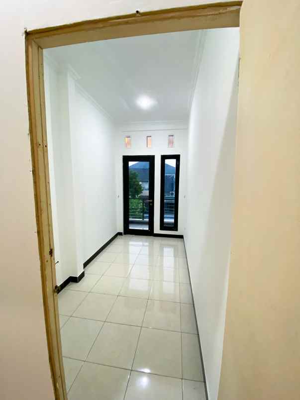 hot listing rumah secondary di bintaro sektor 9