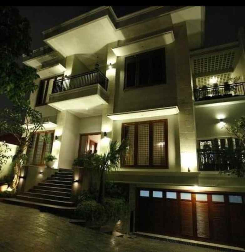 house swimming pool for sale menteng center jakarta