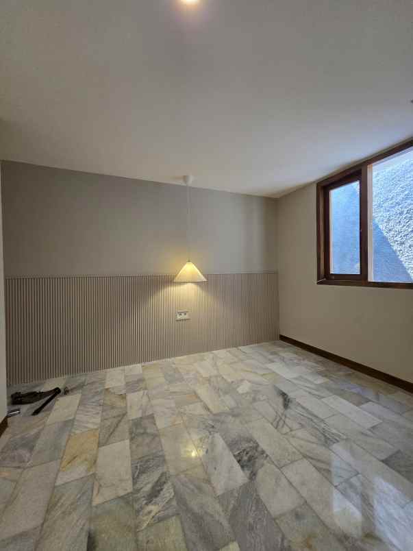 hunian dengan desain mewah di cipinang