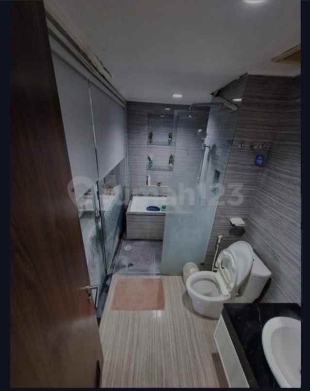 jual apartemen st morirz royal suite puri