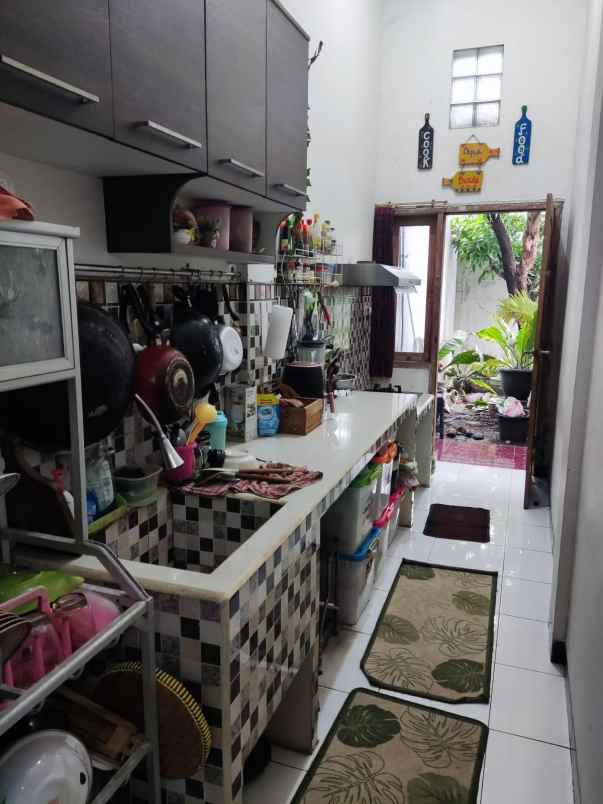 jual rumah jl kelapa siap huni wage taman sidoarjo