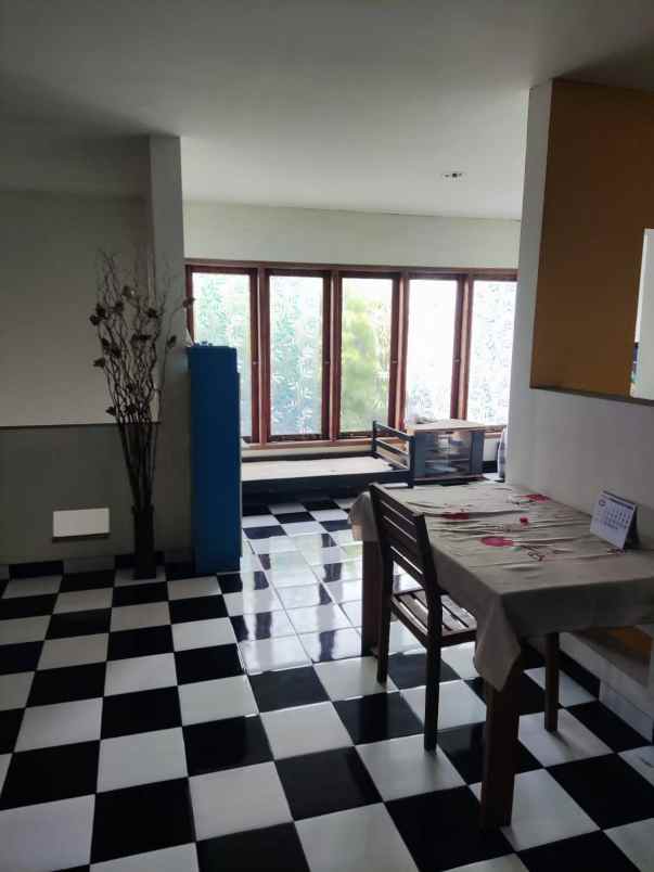 jual rumah jl kelapa siap huni wage taman sidoarjo