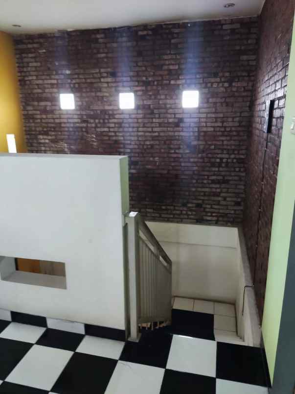 jual rumah jl kelapa siap huni wage taman sidoarjo