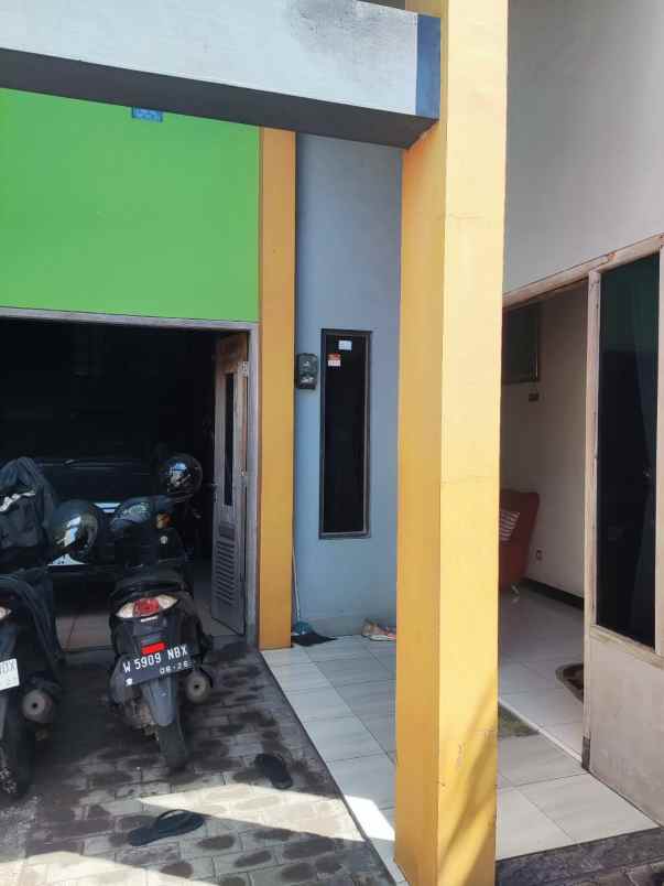 jual rumah jl kelapa siap huni wage taman sidoarjo