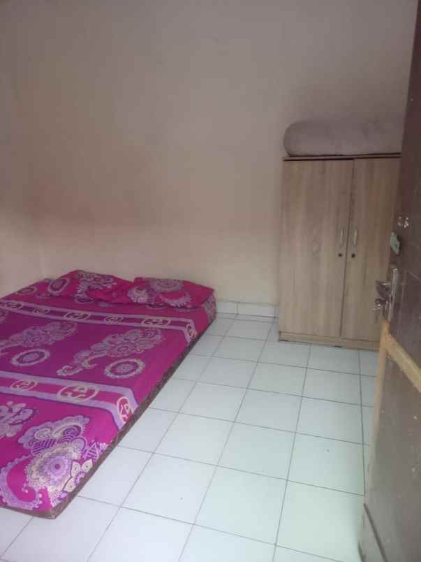 jual rumah kost 11 kamar dan 2 ruko di cempaka baru