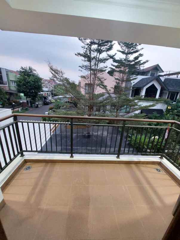 jual rumah siap huni semi furnish citra gran cibubur